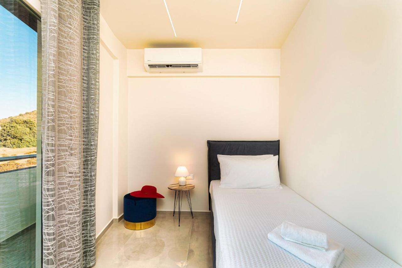 Ephantasy Living - Luxury With Roof Garden * Kalamaki (Heraklion)